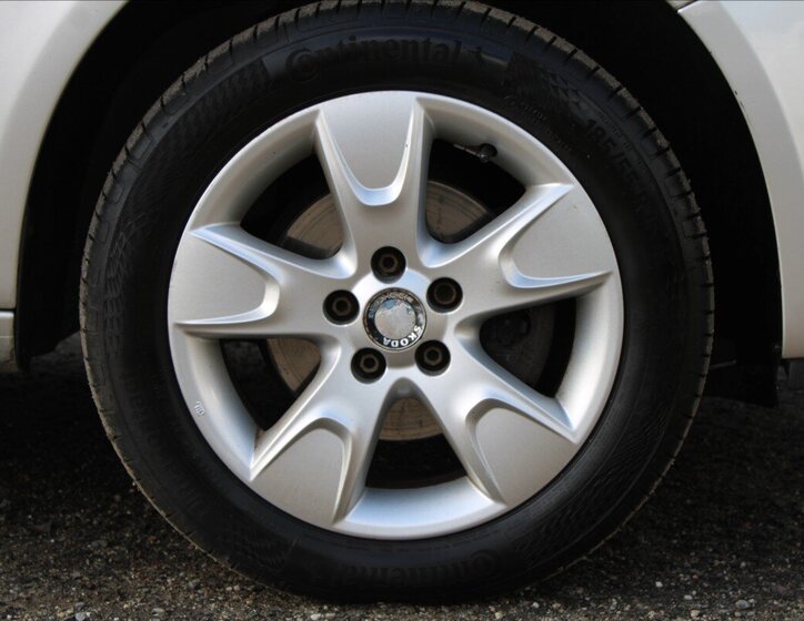 Škoda Roomster MPV 1,4 l 63 kw