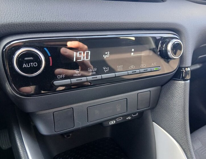 Toyota Yaris Hatchback 1,5 l 68 kw