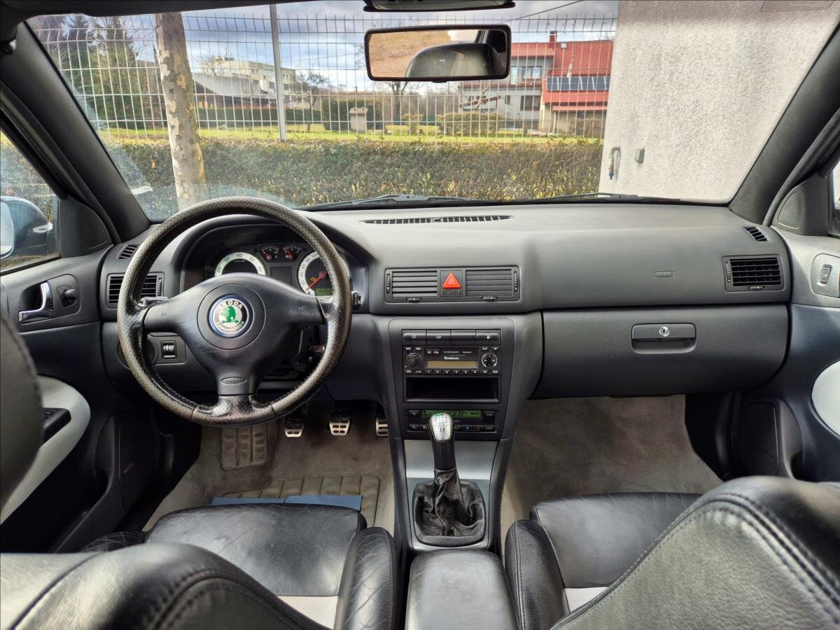 Škoda Octavia Sedan / Limuzína 1,8 l 132 kw