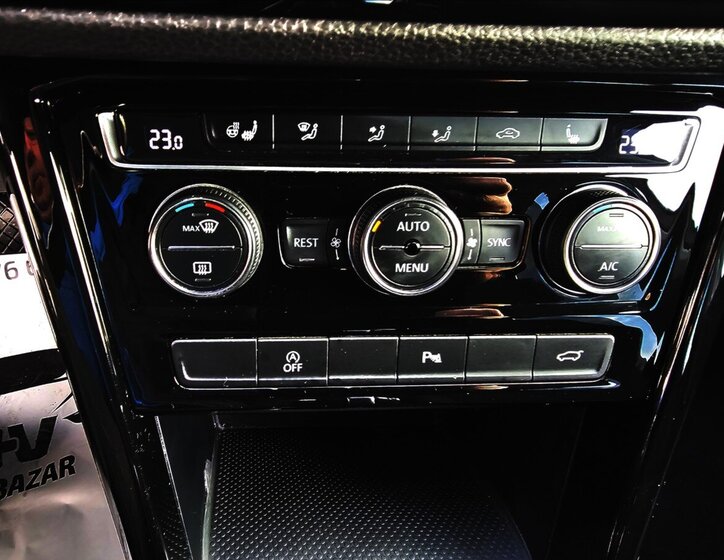 Volkswagen Touran Kombi 1,4 l 110 kw