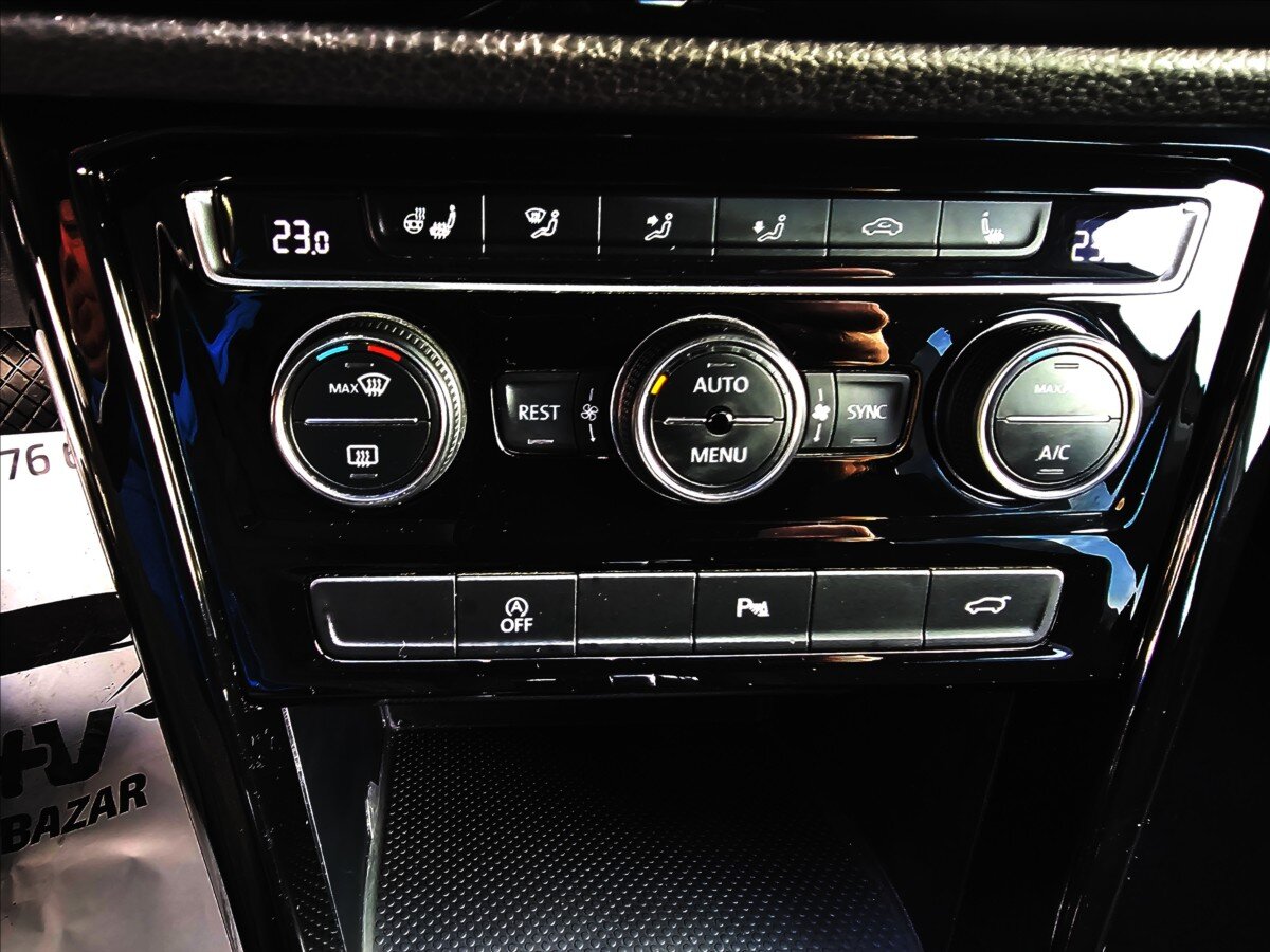 Volkswagen Touran Kombi 1,4 l 110 kw