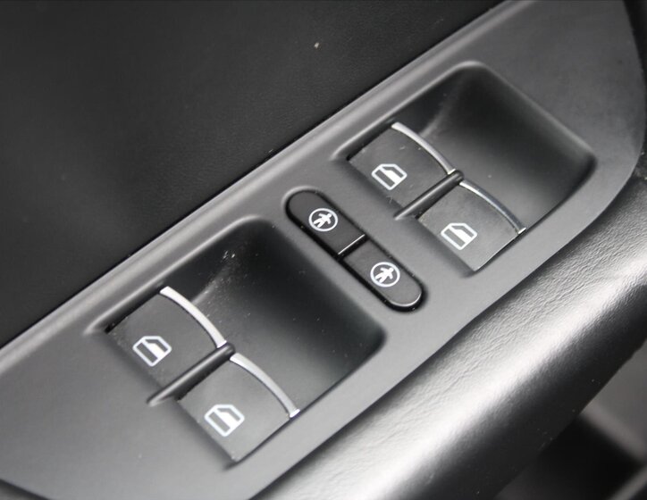 Volkswagen Touareg 25