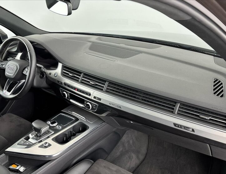 Audi Q7 SUV / Terénní 3,0 l 200 kw