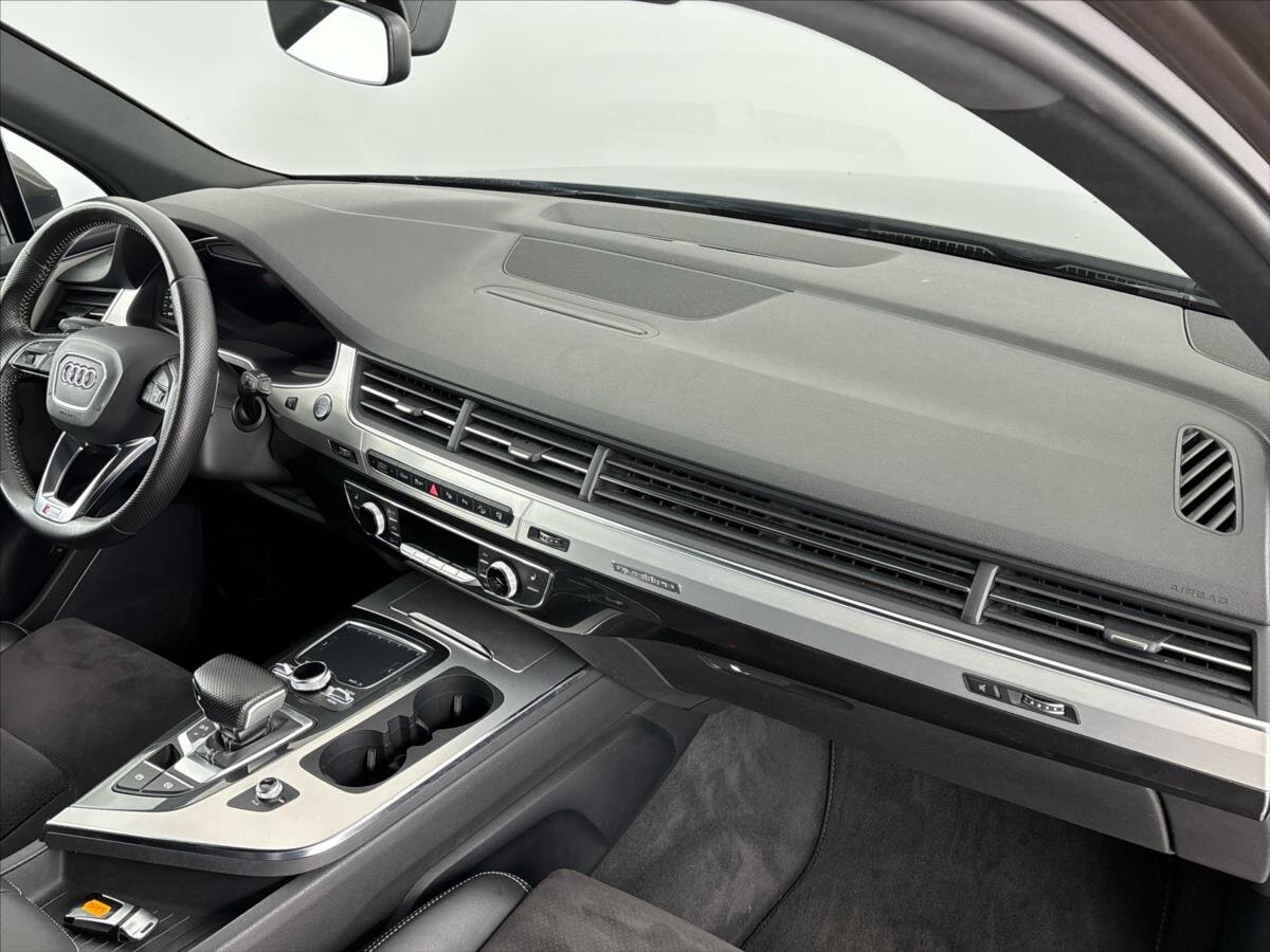 Audi Q7 SUV / Terénní 3,0 l 200 kw