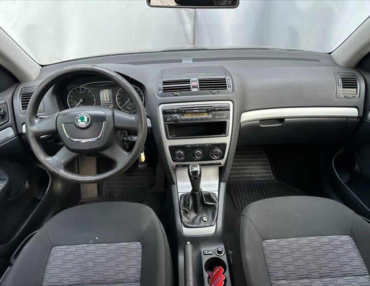 Škoda Octavia 16