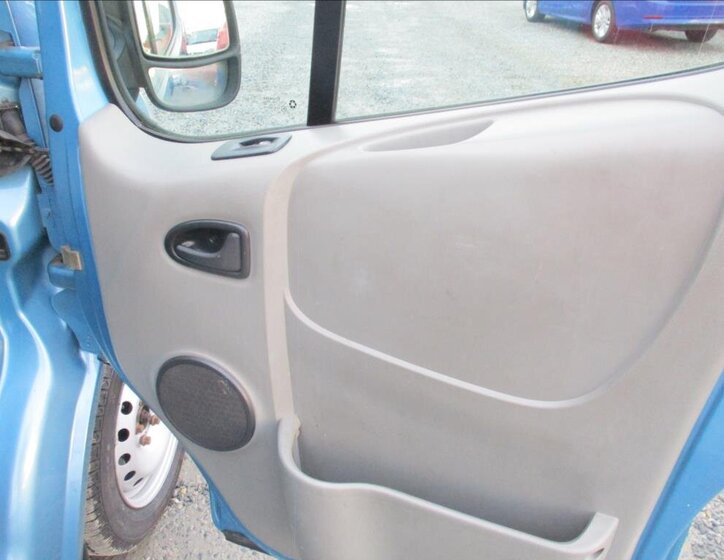 Renault Trafic Kombi 2,5 l 99 kw