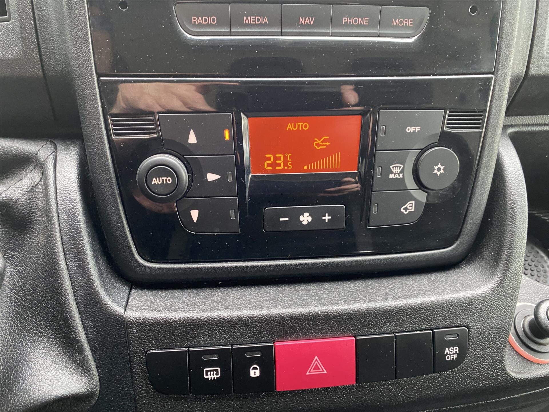 Citroën Jumper Skříň 2,2 l 110 kw