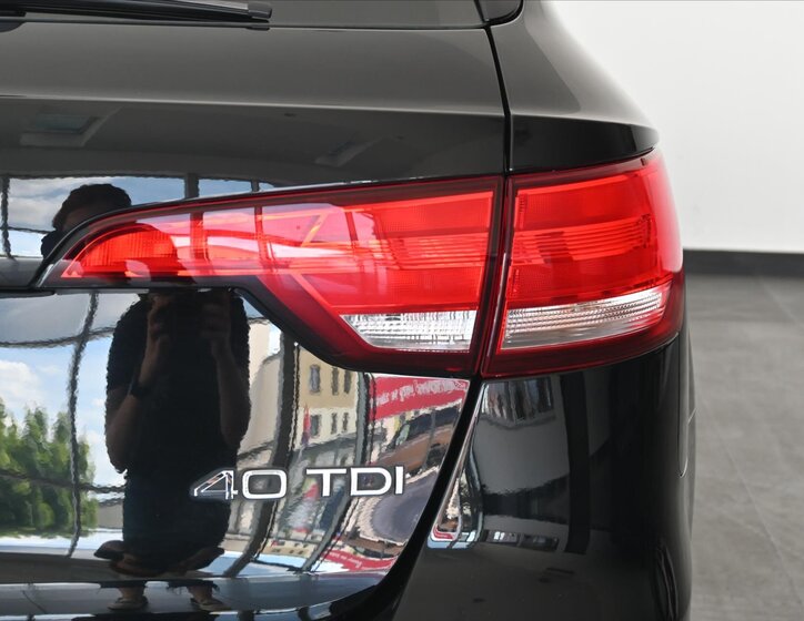 Audi A4 Kombi 2,0 l 140 kw