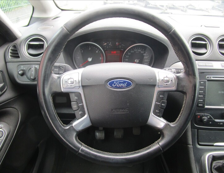 Ford S-MAX 8