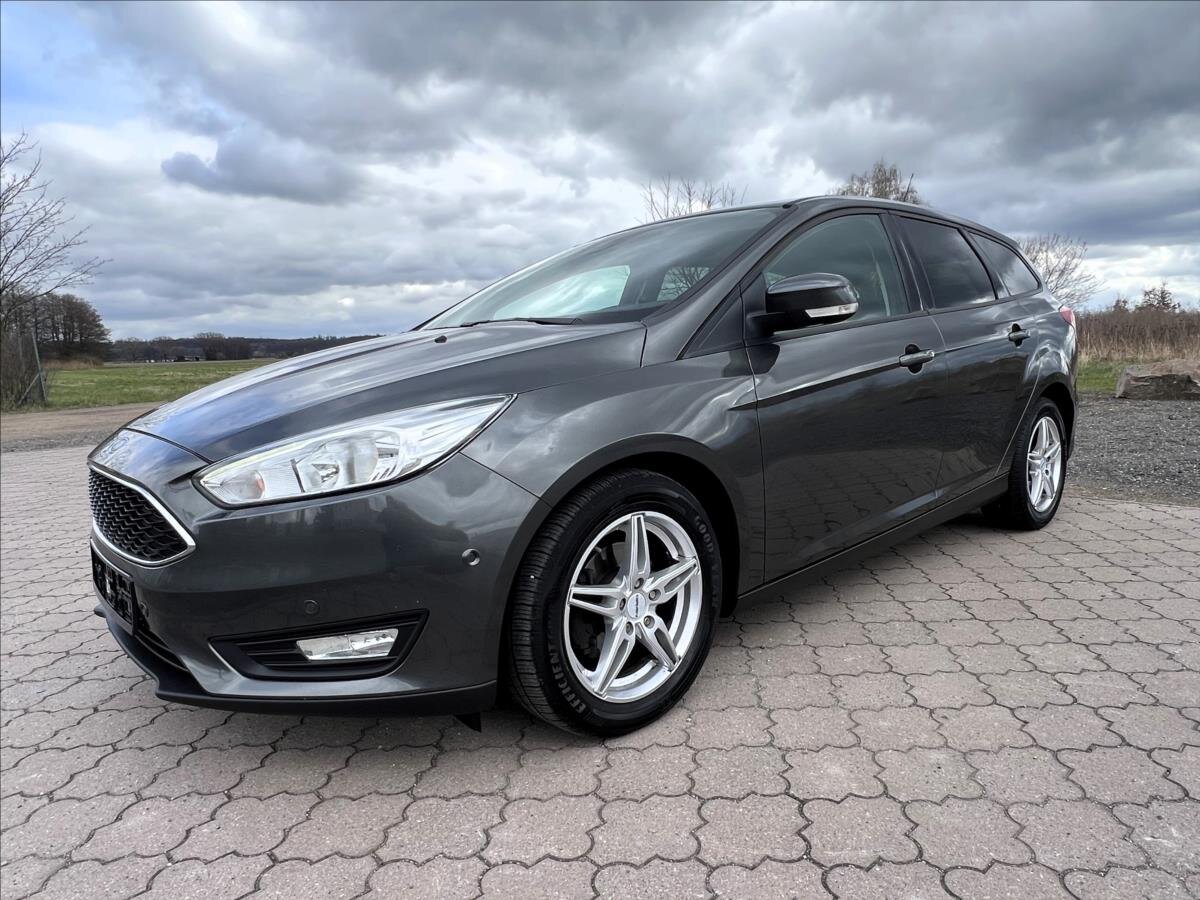 Ford Focus Kombi 999,0 92 kw