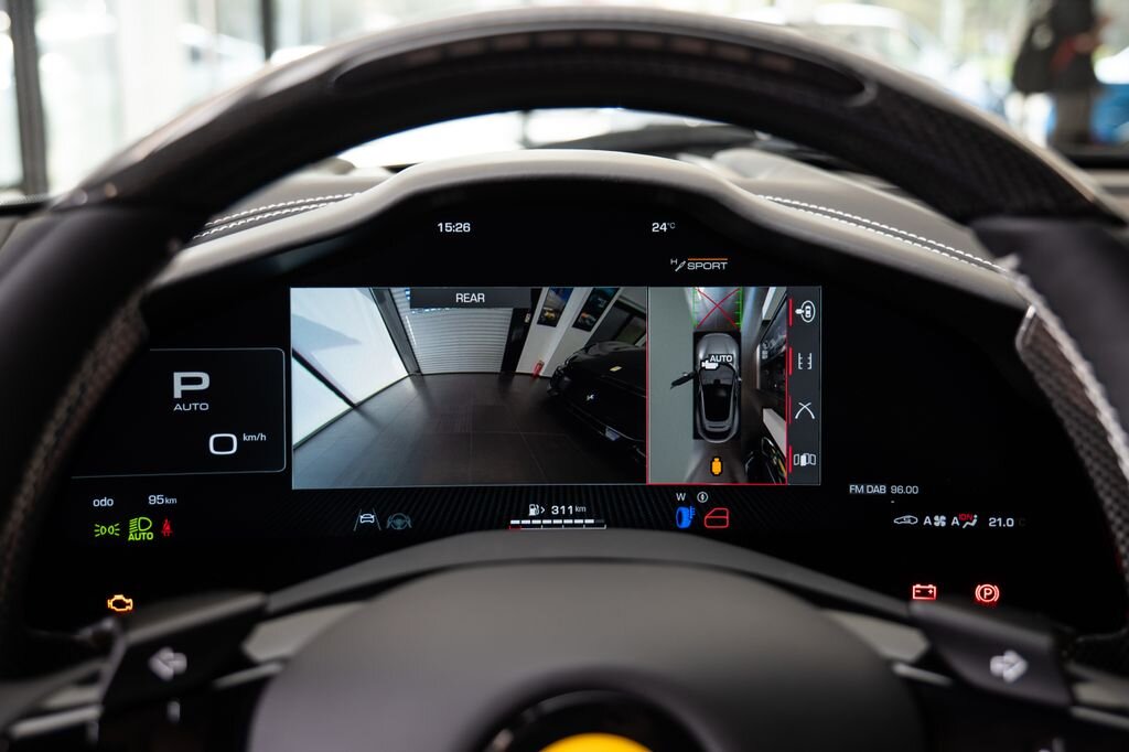 Ferrari Ostatní SUV / Terénní 6,5 l 529 kw