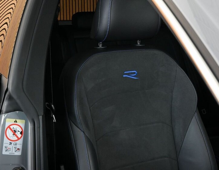 Volkswagen Arteon Kombi 2,0 l 235 kw