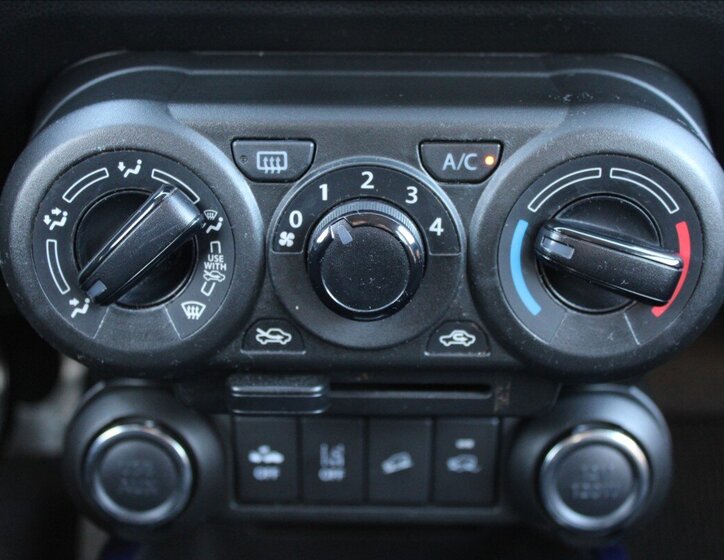 Suzuki Ignis Hatchback 1,2 l 61 kw