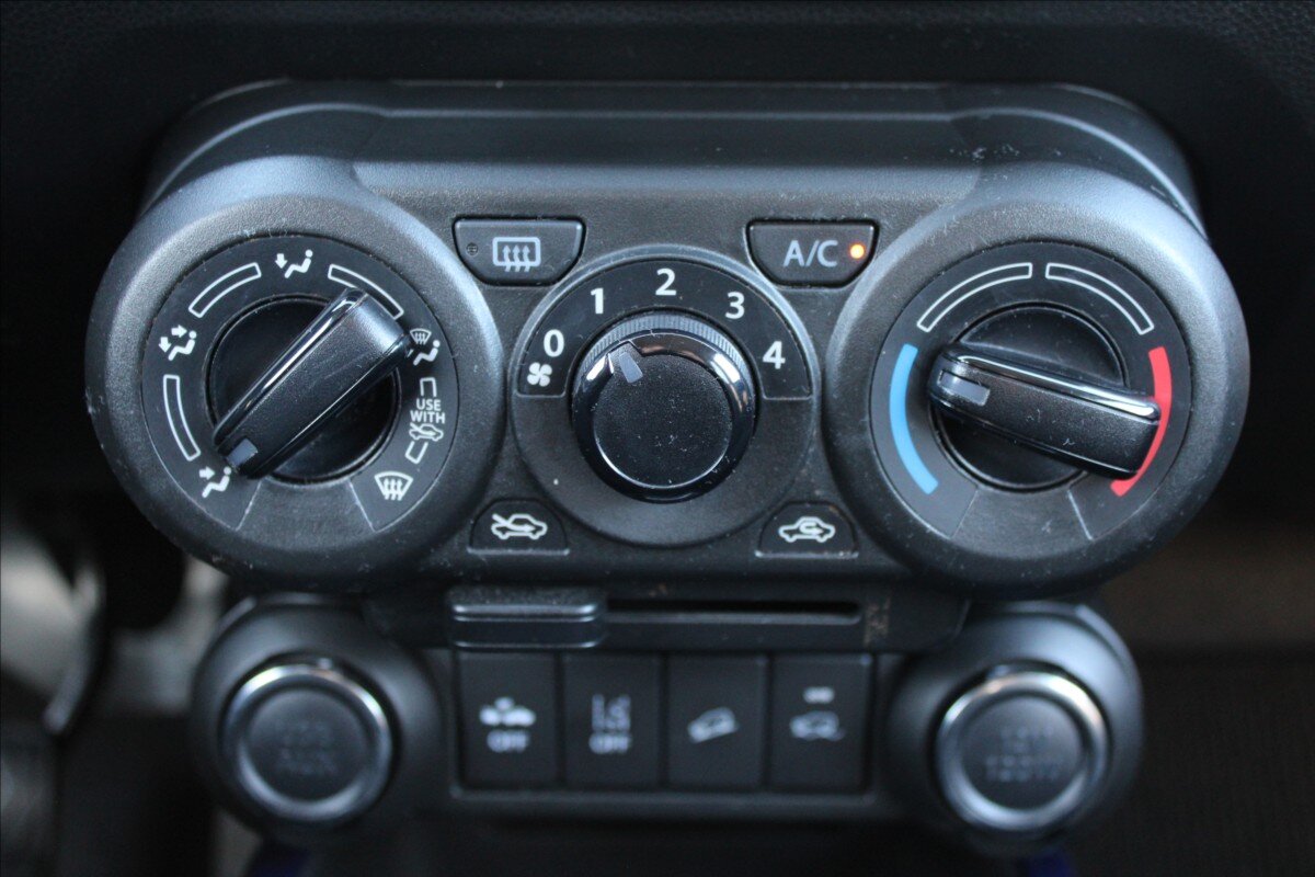 Suzuki Ignis Hatchback 1,2 l 61 kw