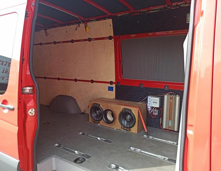 Mercedes-Benz Sprinter 20