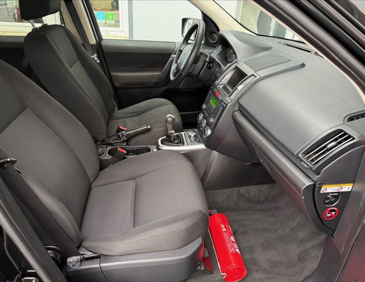 Land Rover Freelander SUV 2,2 l 110 kw