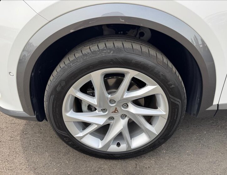 Cupra Formentor SUV / Terénní 2,0 l 110 kw