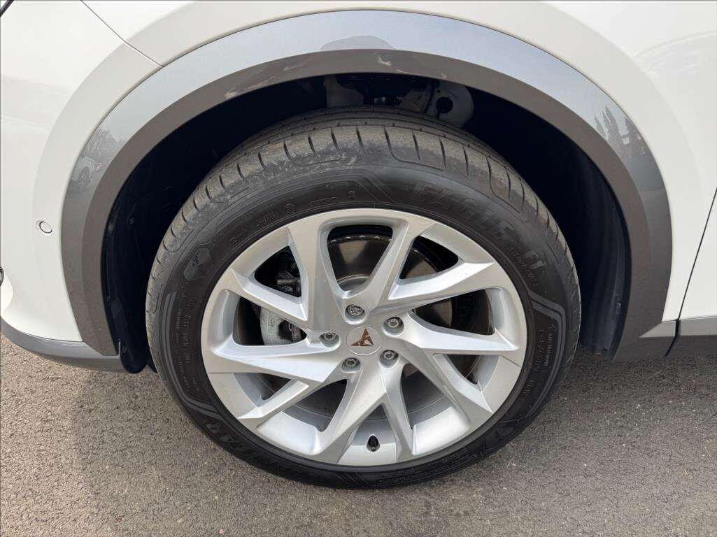 Cupra Formentor SUV / Terénní 2,0 l 110 kw