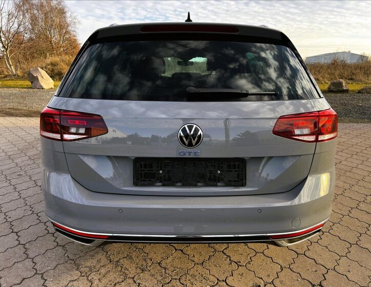 Volkswagen Passat Kombi 1,4 l 160 kw