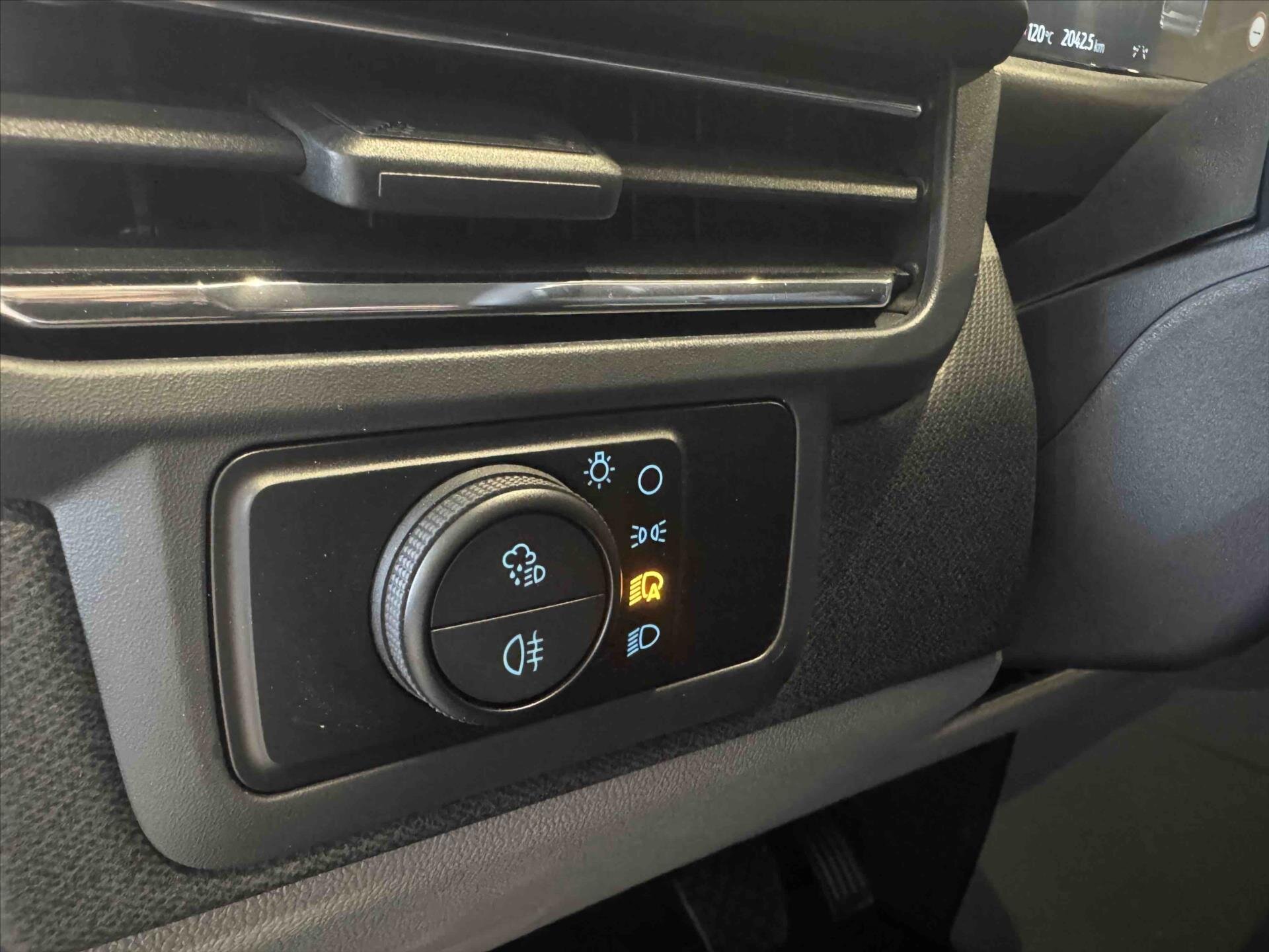 Ford Tourneo Kombi 2,0 l 125 kw