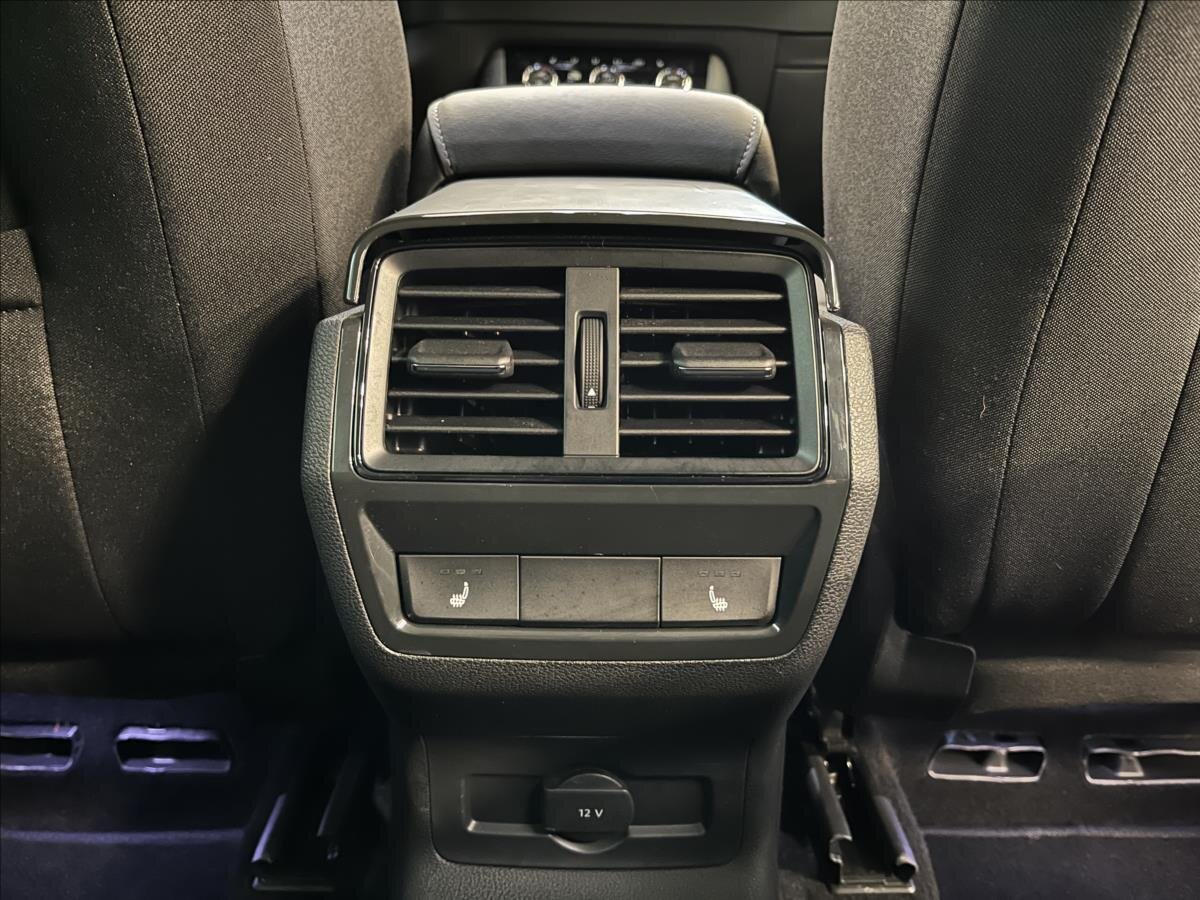 Škoda Karoq SUV 1,5 l 110 kw