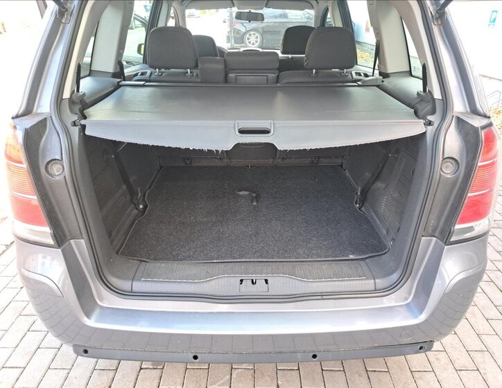 Opel Zafira MPV 1,9 l 88 kw