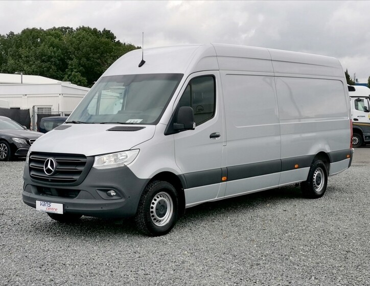 Mercedes-Benz Sprinter 1