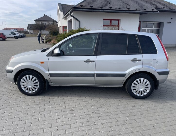 Ford Fusion Kombi 1,4 l 59 kw