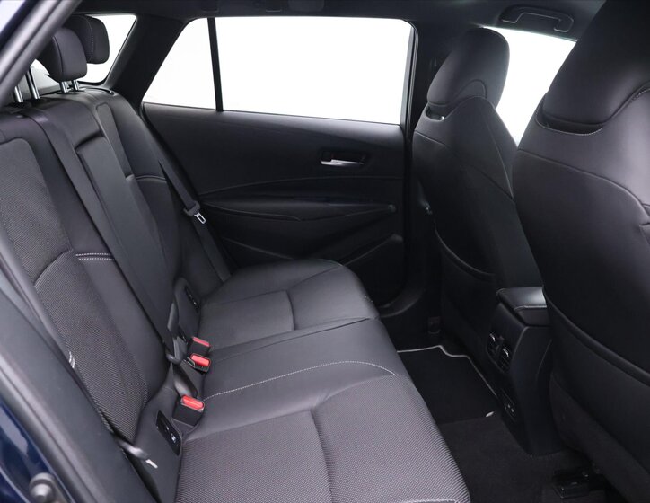 Toyota Corolla Kombi 2,0 l 112 kw