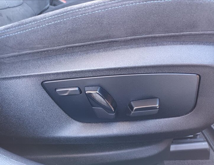 BMW Řada 5 Kombi 2,0 l 140 kw