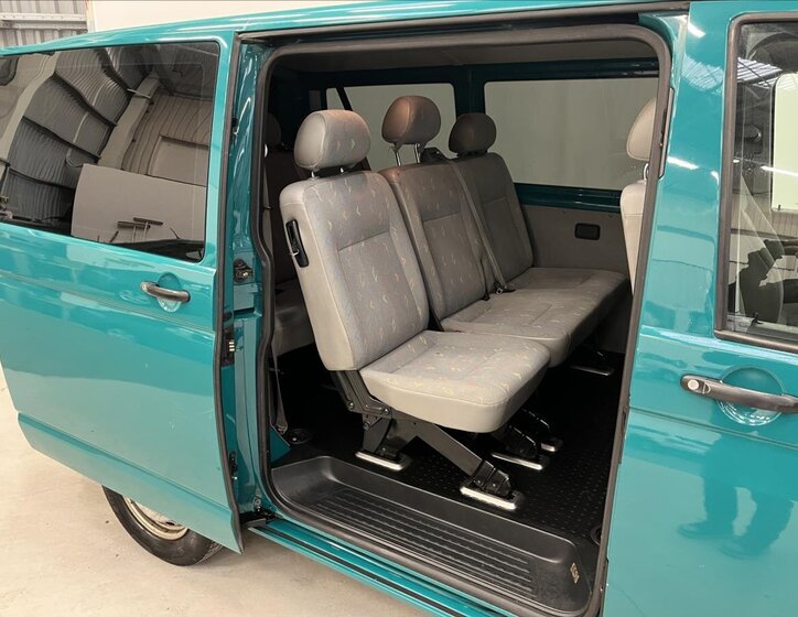 Volkswagen Transporter 16