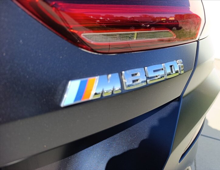 BMW Řada 8 Kupé 4,4 l 390 kw