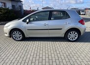 Toyota Auris Hatchback 2,0 l 93 kw