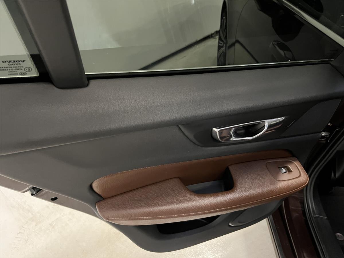 Volvo V60 Kombi 2,0 l 184 kw