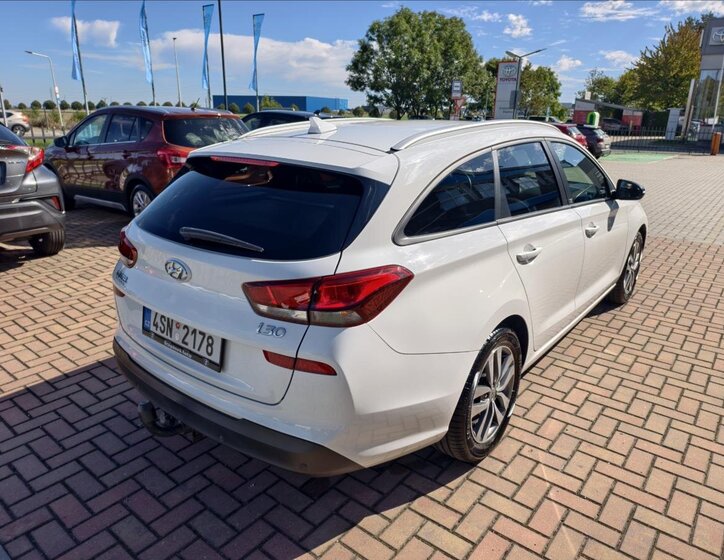 Hyundai i30 Kombi 1,4 l 103 kw
