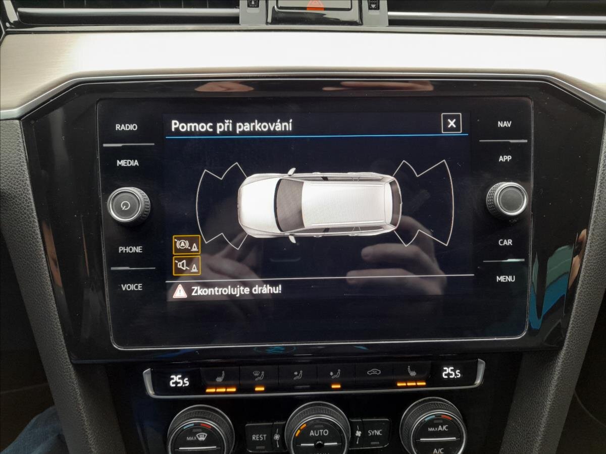 Volkswagen Passat Kombi 1,5 l 110 kw