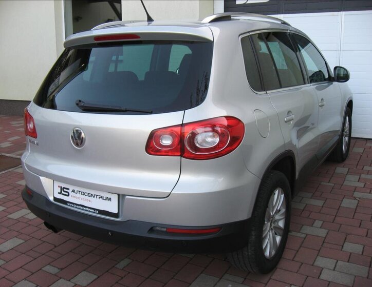 Volkswagen Tiguan 7