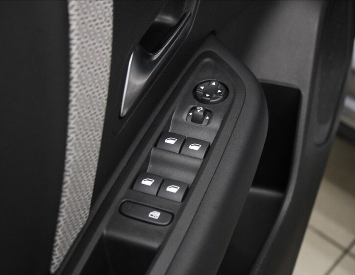 Citroën C4 Hatchback 1,2 l 96 kw