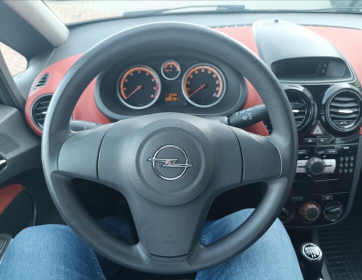 Opel Corsa Hatchback 1,2 l 59 kw