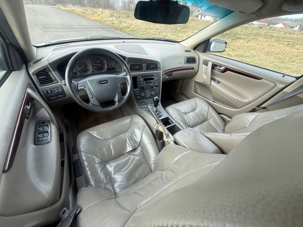 Volvo V70 Kombi 2,5 l 103 kw