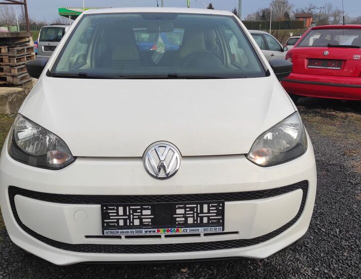 Volkswagen up! 8