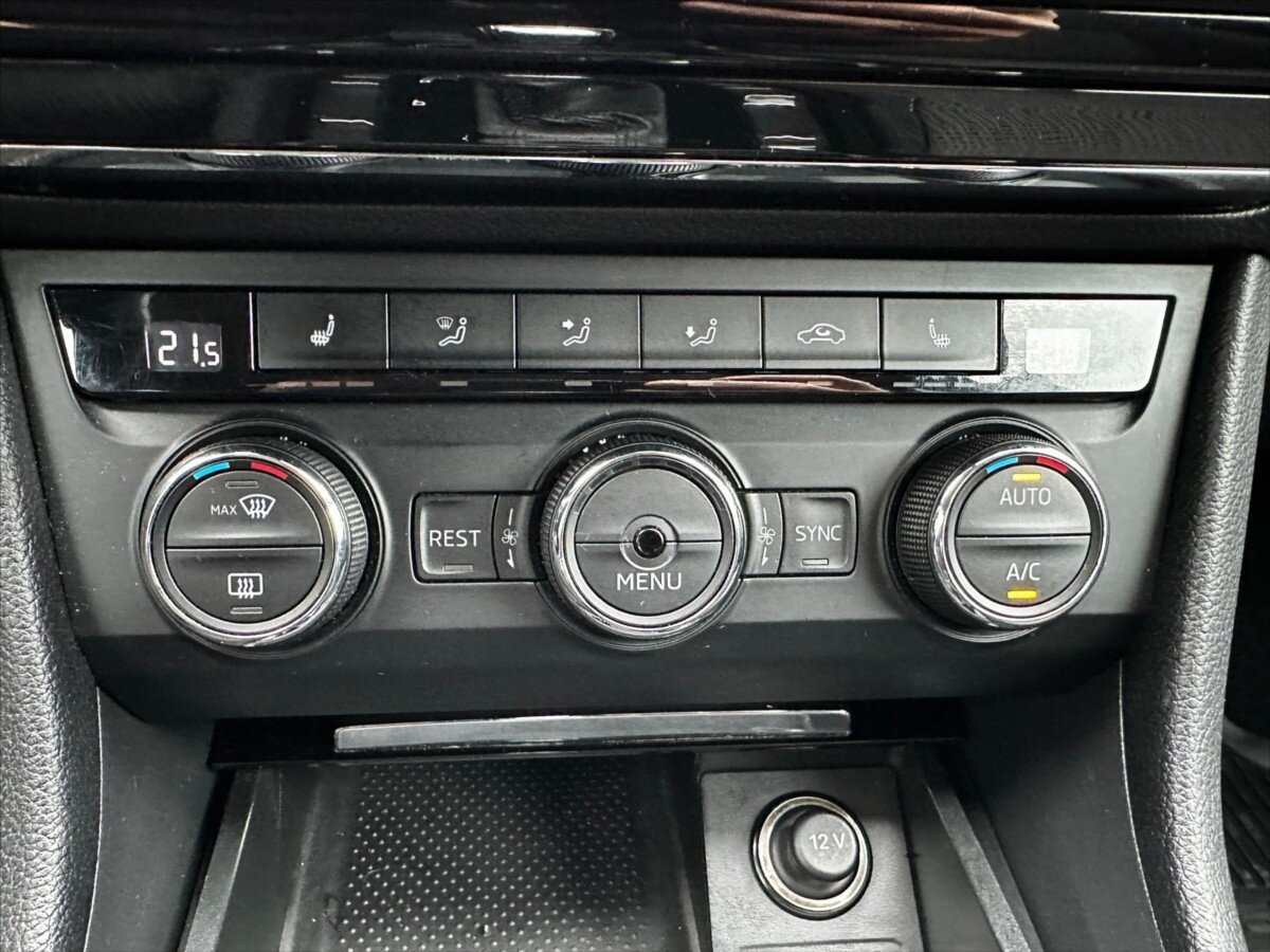 Škoda Superb Sedan / Limuzína 2,0 l 110 kw