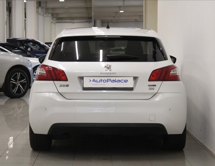 Peugeot 308 Hatchback 1,6 l 73 kw