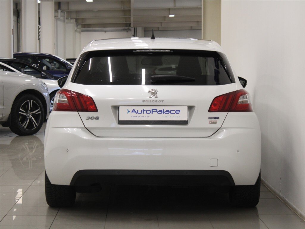 Peugeot 308 Hatchback 1,6 l 73 kw