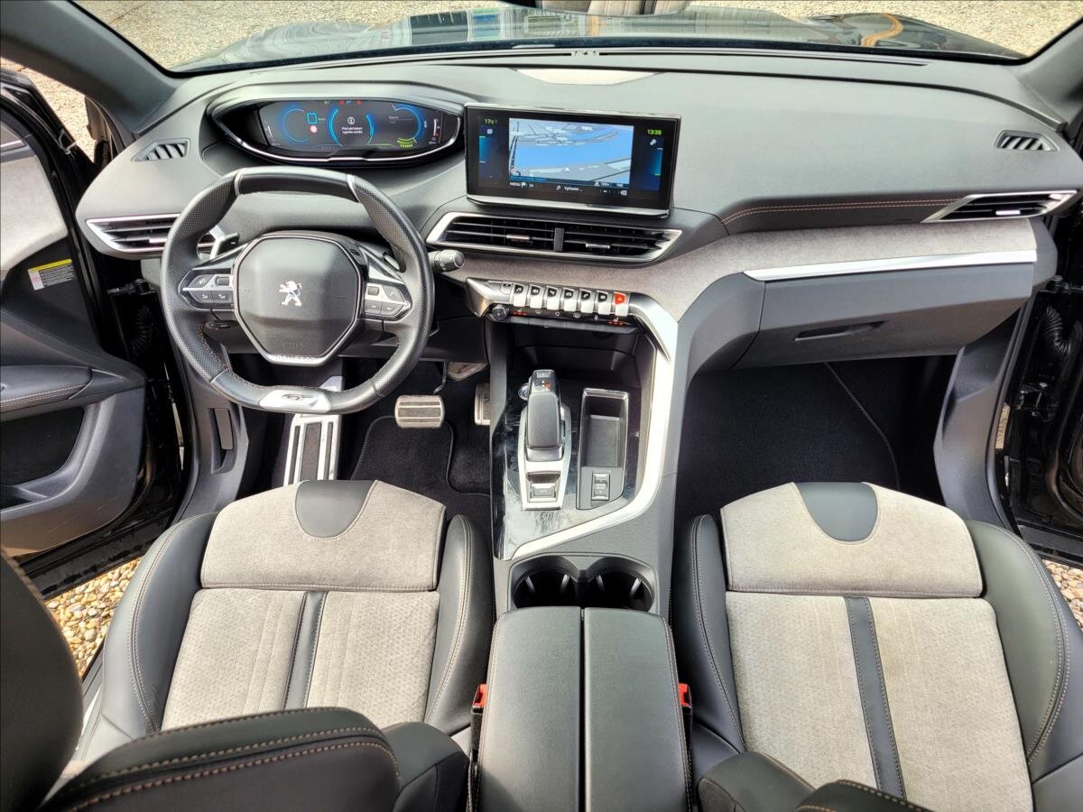 Peugeot 3008 SUV / Terénní 1,6 l 165 kw