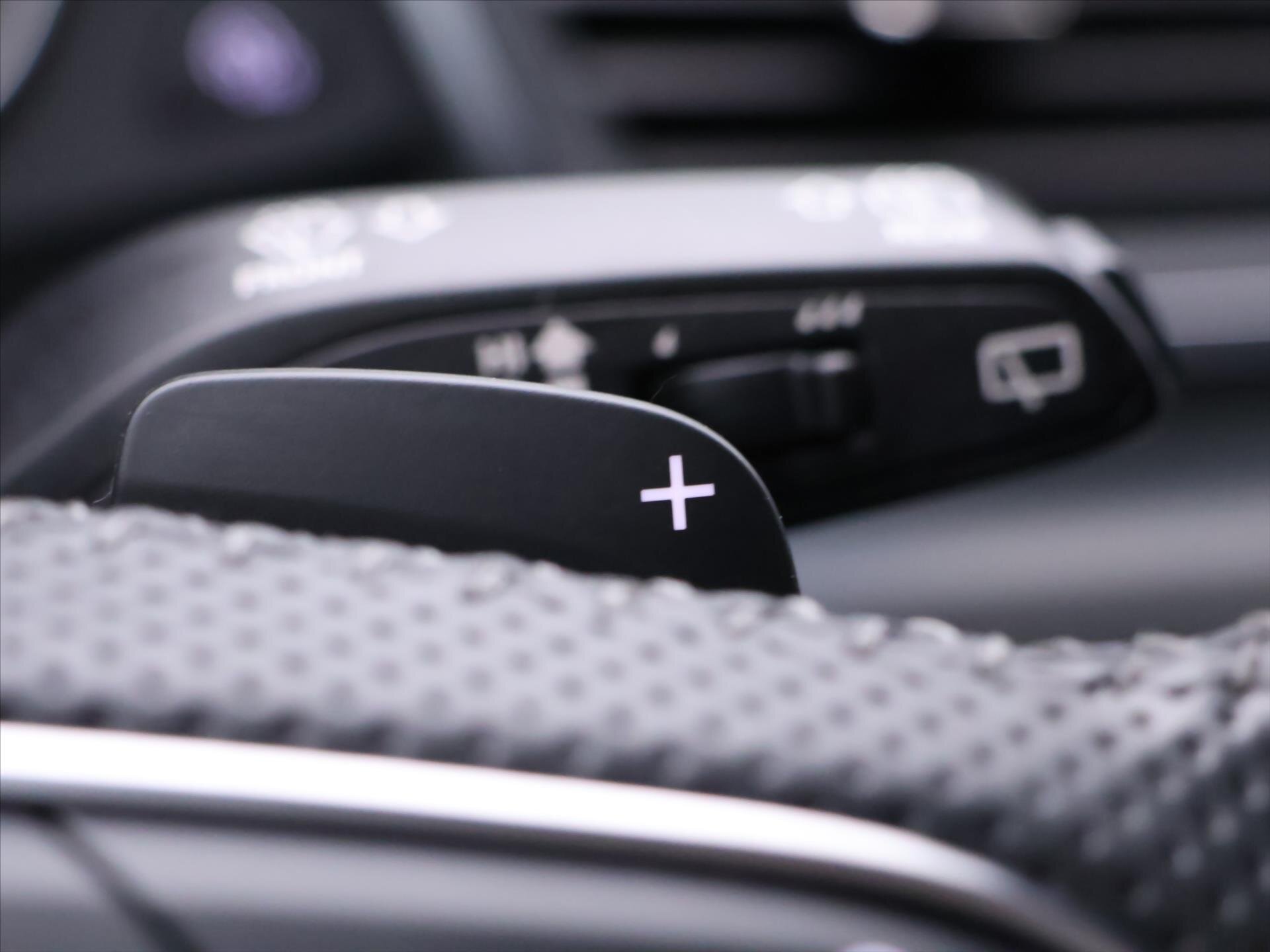 Audi Q5 SUV / Terénní 2,0 l 140 kw