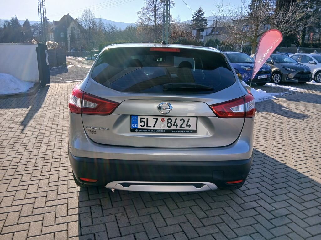 Nissan Qashqai SUV 1,6 l 120 kw