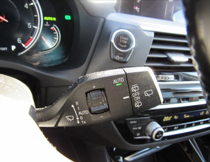 BMW X3 SUV 2,0 l 140 kw