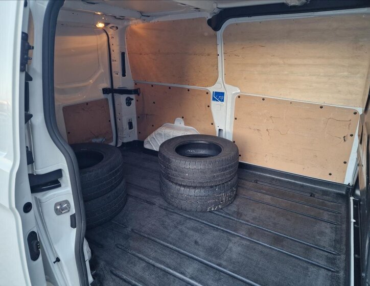 Ford Transit Custom Skříň 2,0 l 77 kw