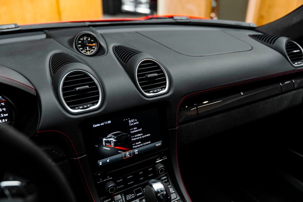 Porsche 718 Hatchback 4,0 l 309 kw